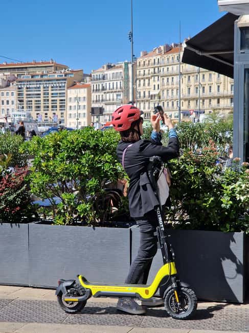 Marseille: Self-Guided Smartphone Tour by E-Scooter - Following the coast to beaches and small ports