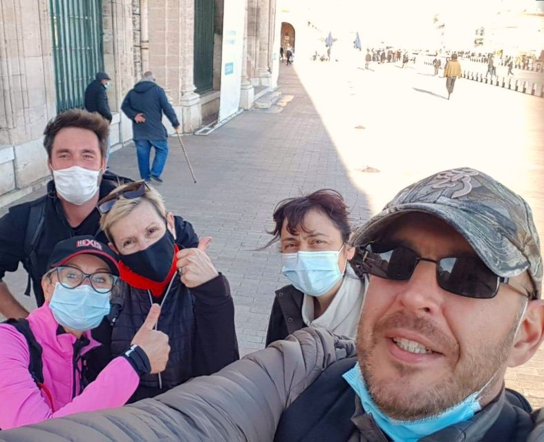 Marseille: Urban Hiking Tour with a Local Guide - Who should take this Marseille hike?