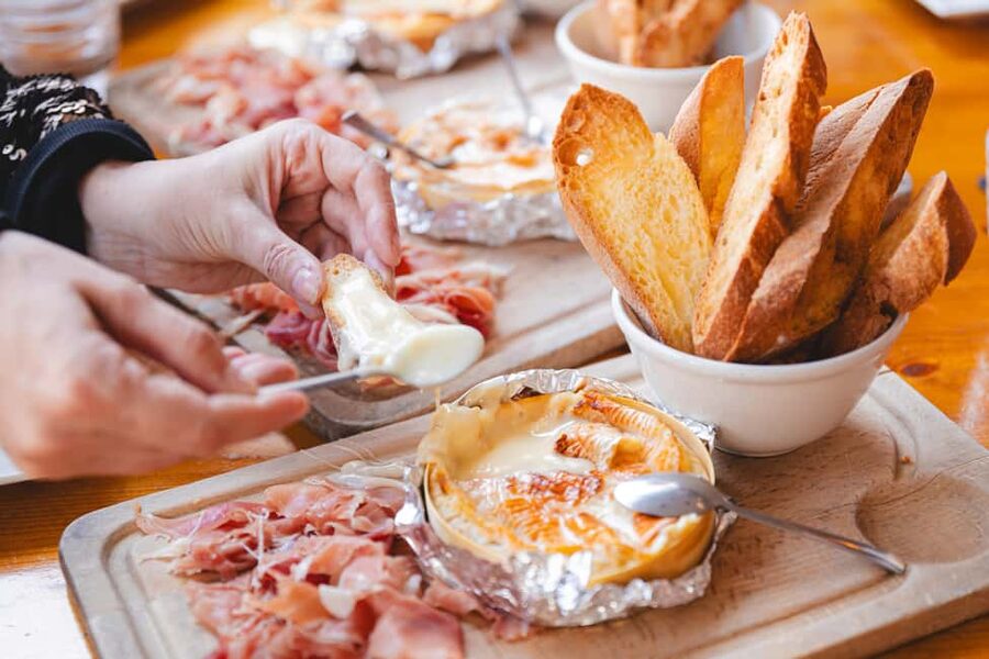Marseille: Walking Food Tour with Full Meal - Le Panier and the Old Streets