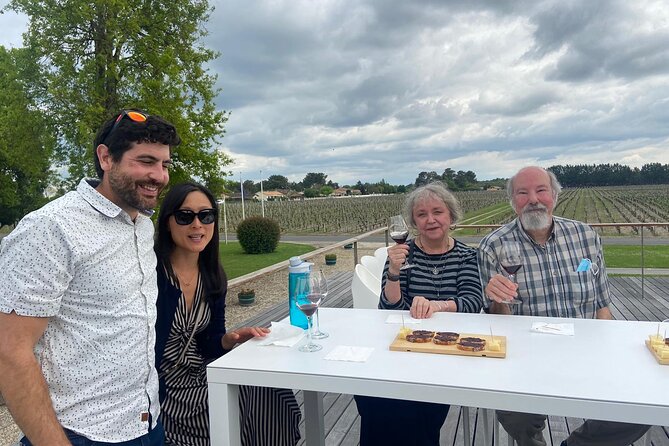 Medoc Afternoon Wine Tour - 2 Wineries, tastings & delicacies - Who will enjoy this Médoc afternoon most?