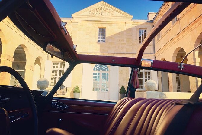 Médoc luxury wine tour aboard a Citroën DS Limousine Convertible - Why the Citroën DS changes the whole day