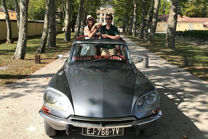 Médoc luxury wine tour aboard a Citroën DS Limousine Convertible - Choosing between four hours and eight