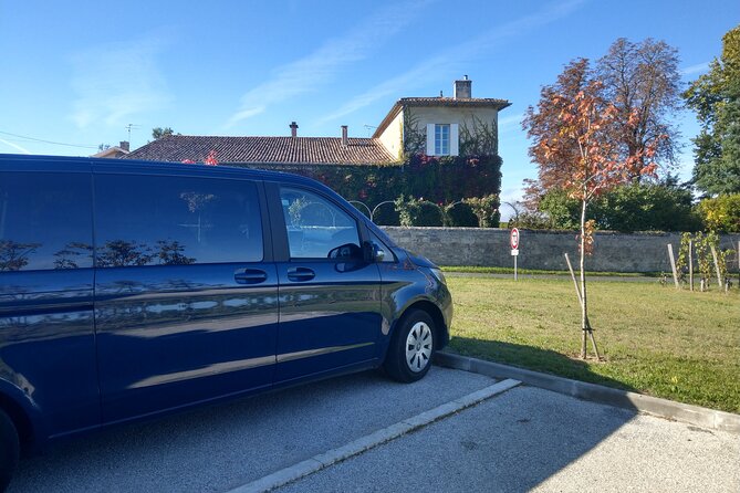 Medoc Region Wine Day Trip with Vineyard Visits & Tastings from Bordeaux - The morning drive along the château road