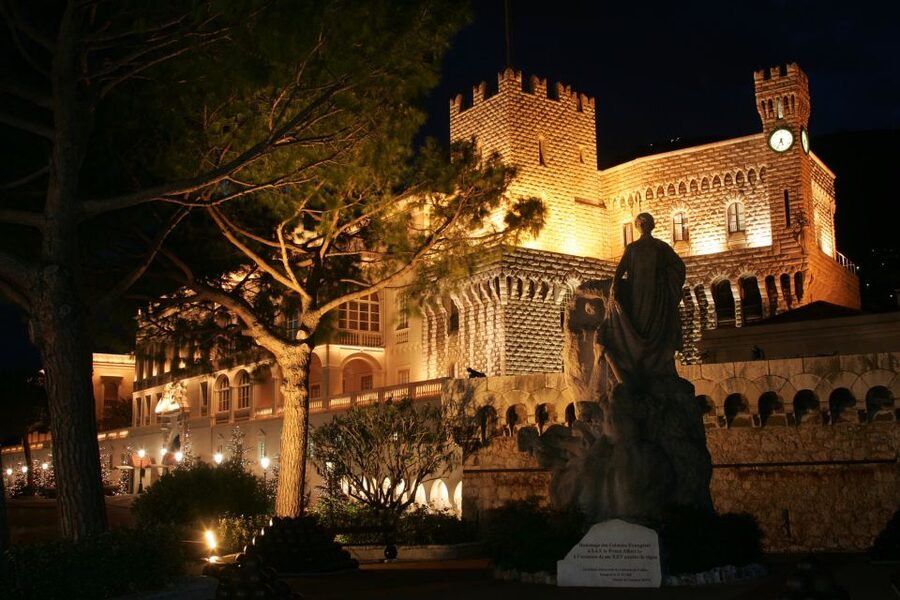 Monaco, Monte Carlo, Eze Landscape Day & Night Private Tour - What the $872 group price really means