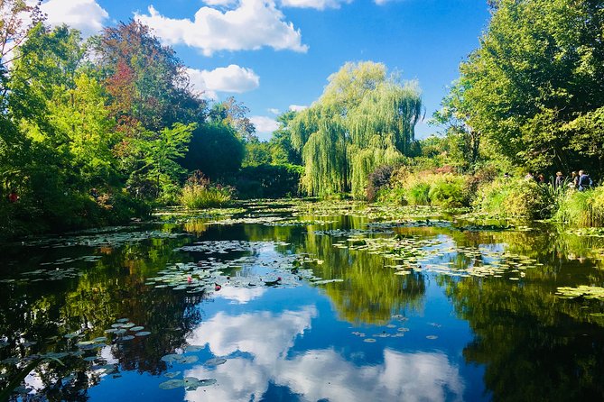 Monet's Gardens & House-Private Giverny Tour From Paris - The drive from Paris and what your guide adds