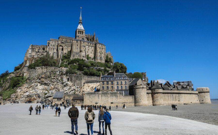 Mont-Saint-Michel: Private Guided Tour with Abbey Entrance - Should you book it?