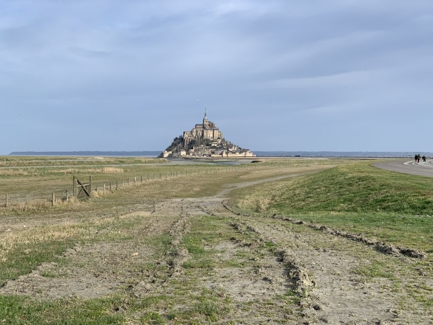 Mont Saint Michel: Walking Tour & Optional Abbey Ticket - What Happens With the Abbey Ticket