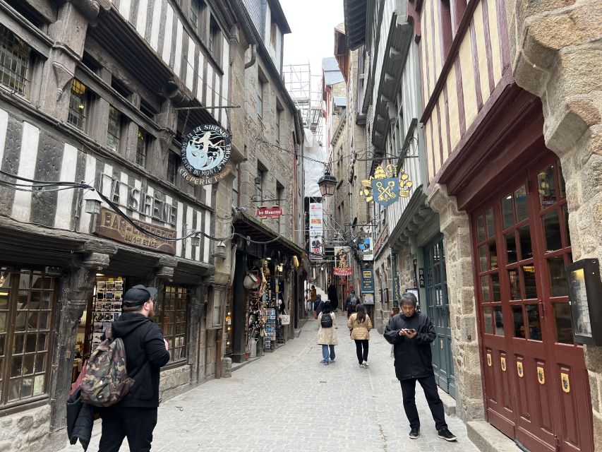 Mont Saint Michel: Walking Tour & Optional Abbey Ticket - From the Shuttle to the Island Gate