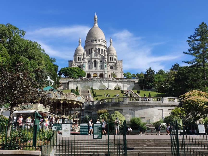 Montmartre Walking Tour with a Local Guide - Starting below the hill at Place Blanche