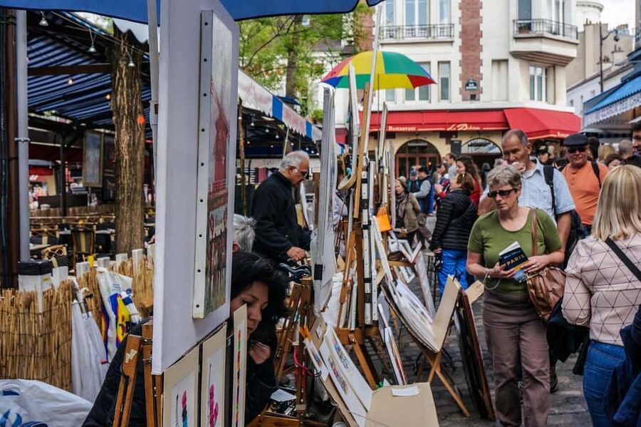 Montmartre Walking Tour with a Local Guide - La Maison Rose and the charm of small streets