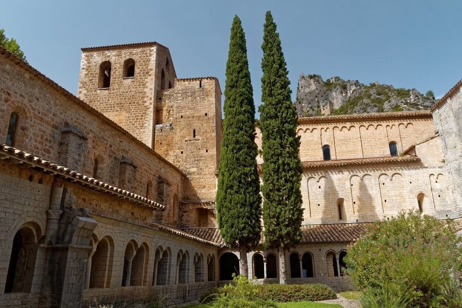 Montpellier: St. Guilhem le Désert and Moureze Day-Trip - What to bring and who should book