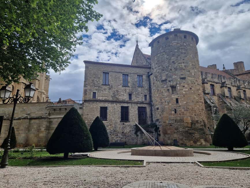 Narbonne: visit the Archbishops' Palace and Cathedral - Cross the cloister beneath the gargoyles