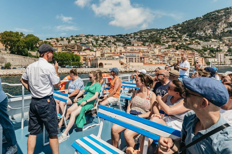Nice: 1-Hour Sightseeing Cruise to Villefranche Bay - Seats, drinks, toilets, and comfort