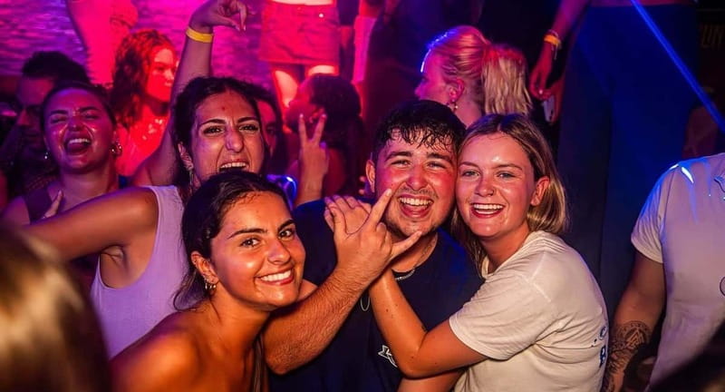 Nice: Bar/Pub Crawl with Free Shots and VIP Entry - The Old Town route between venues