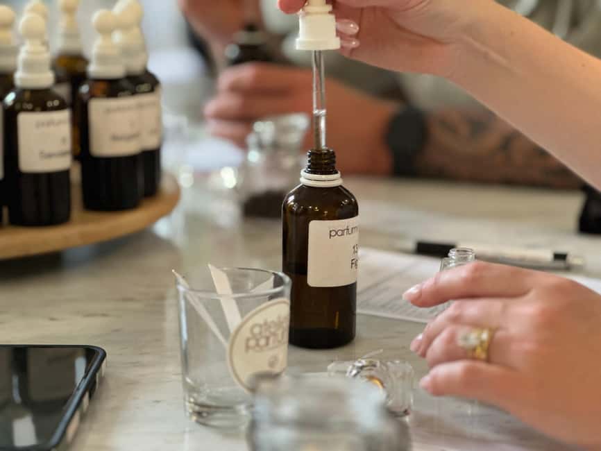 Nice: Perfume Creation Workshop - Guides Sasha and Caroline set the tone