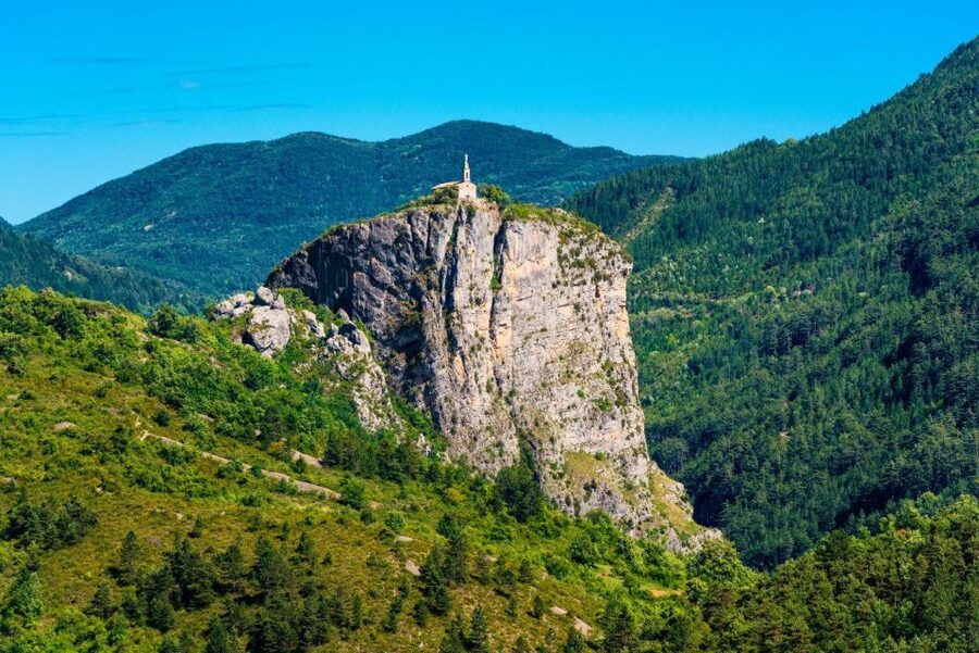 Nice: The Gorges du Verdon and Ste Croix Lake Full-Day Tour - Guides make or break a nine-hour day
