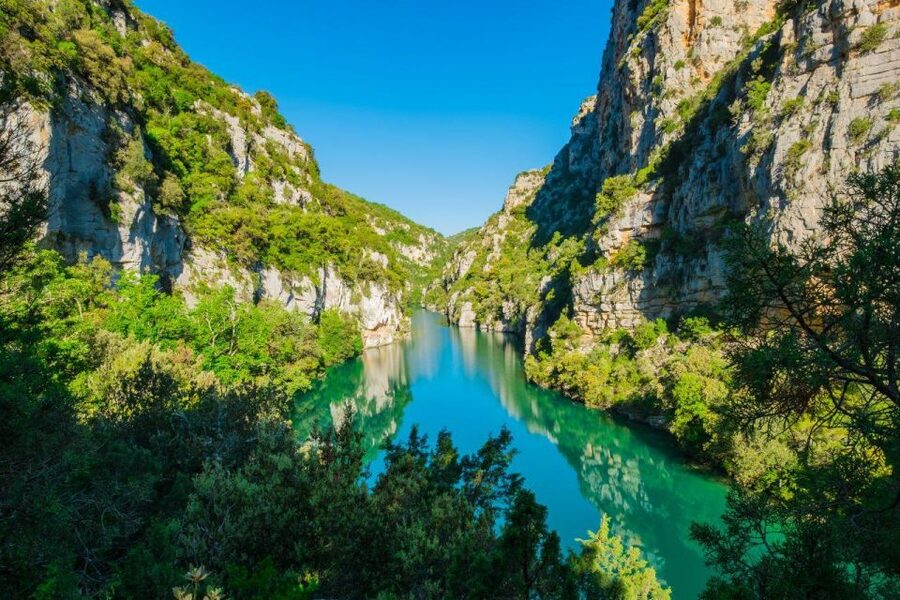 Nice: The Gorges du Verdon and Ste Croix Lake Full-Day Tour - The long road into Haute Provence