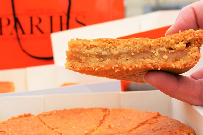 NO DIET CLUB - Unique food tour in Bordeaux ! - Walking through Bordeaux between bites