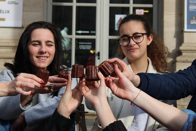 NO DIET CLUB - Unique food tour in Bordeaux ! - Bordeaux sweets, from cannelés to cream puffs