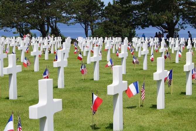 Normandy American & British DDay Beaches Halfday Tour from Bayeux - Longues-sur-Mer and the original German artillery