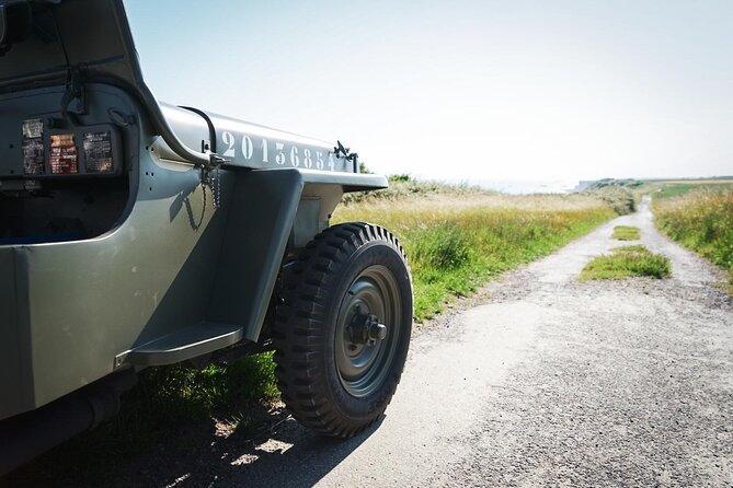 Normandy WW2 British Jeep Tour - Longues-sur-Mer and the German guns