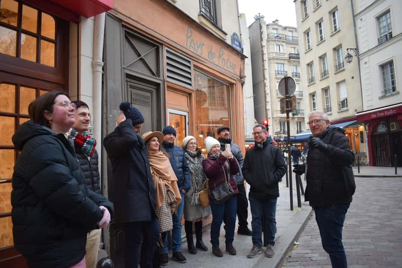 Notre-Dame Cathedral Exterior & Latin Quarter Guided Tour - What the guides add to the experience