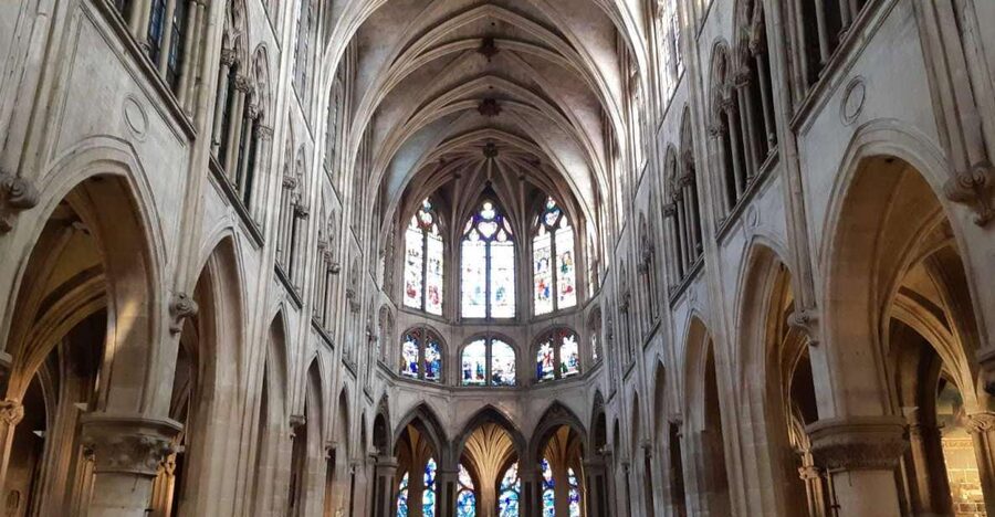 Notre-Dame Cathedral Private tour - Why the guide matters here