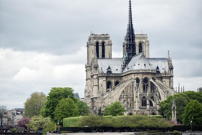 One day Private Round Tour to Paris from Le Havre Port - Madeleine, the Louvre, and Notre-Dame