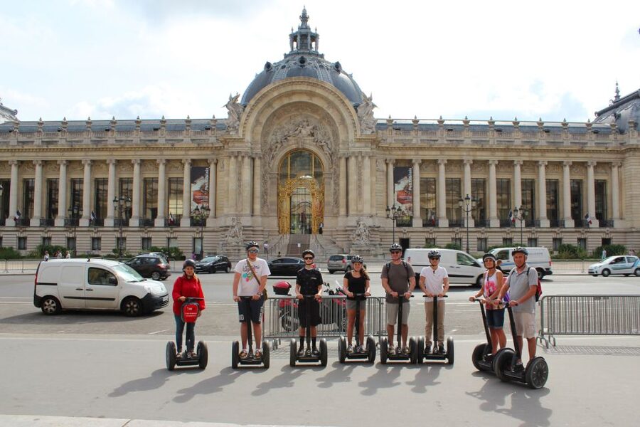 Paris: 1.5-Hour Segway Tour with River Cruise Ticket - Place de la Concorde and the Louvre