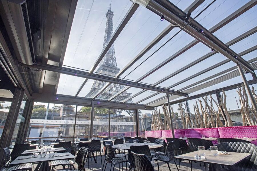 Paris: 1-Hour Sightseeing Cruise and 3-Course Bistro Dinner - Hôtel de Ville, the Louvre, and Place de la Concorde