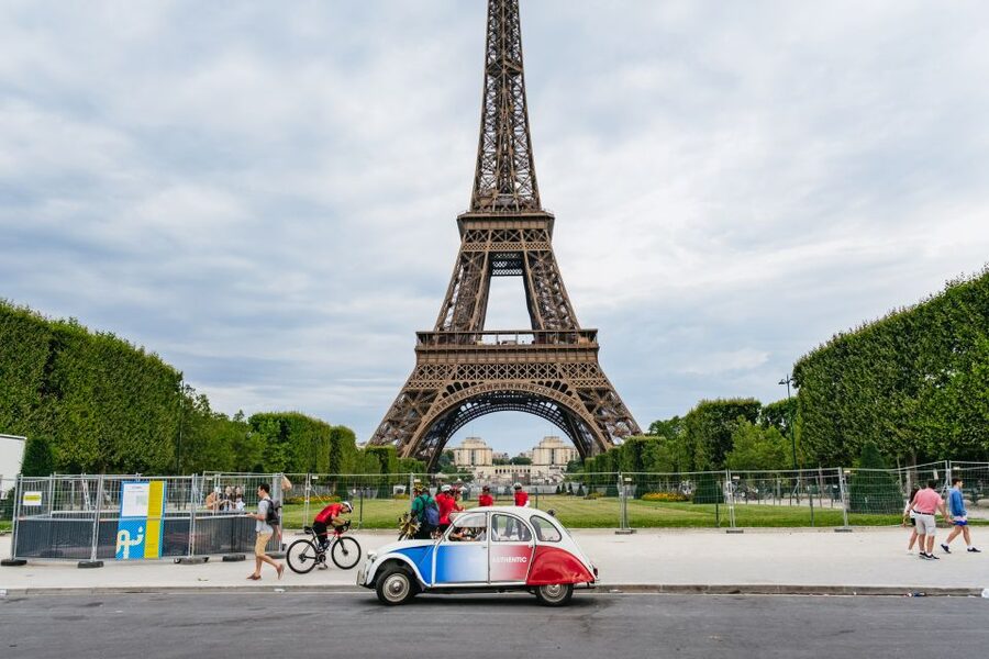 Paris: 1-Hour Vintage Citroen 2CV Tour - Champs-Élysées, Place de la Concorde, and the Arc de Triomphe