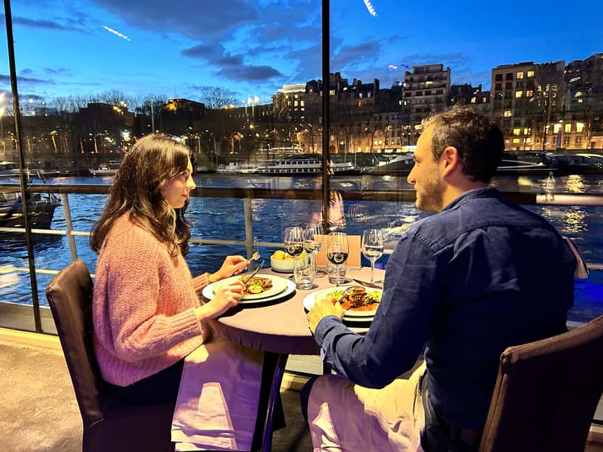 Paris: 3-Course-Dinner Cruise with Wine on the Seine River - What the glass-canopy boat adds