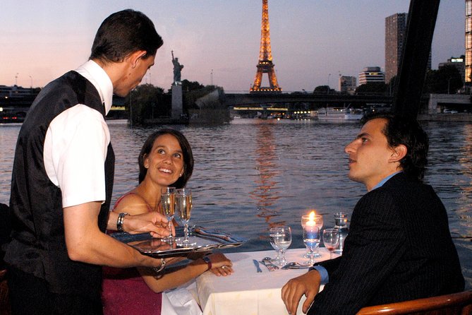 Paris 3-Course Gourmet Dinner and Sightseeing Seine River Cruise - Boarding near the Musée d’Orsay