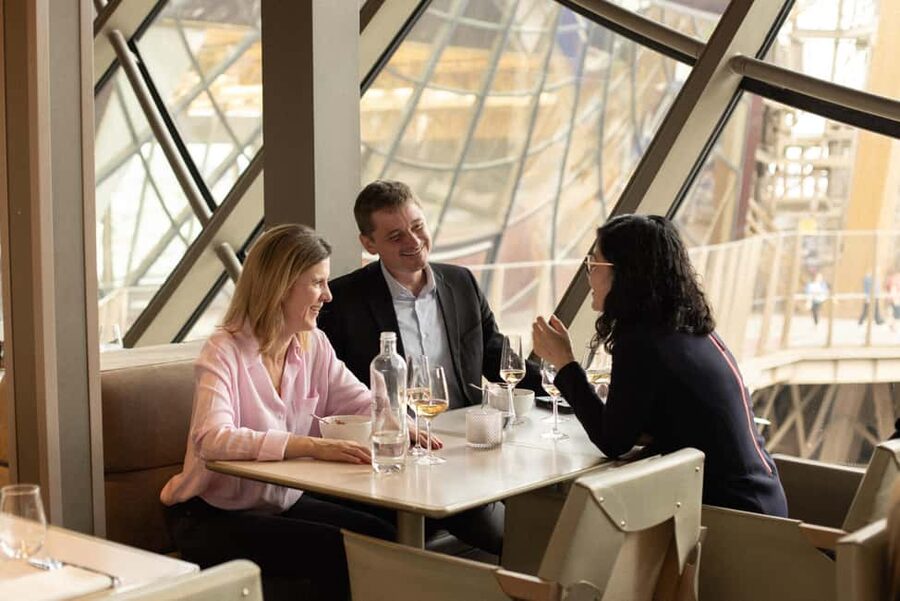 Paris: 3-Course Lunch at Eiffel Tower's Madame Brasserie - How to decide if the $80 is worth it