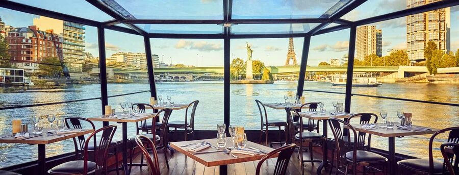 Paris: 3-Course Lunch Cruise on the River Seine - Choosing your main course