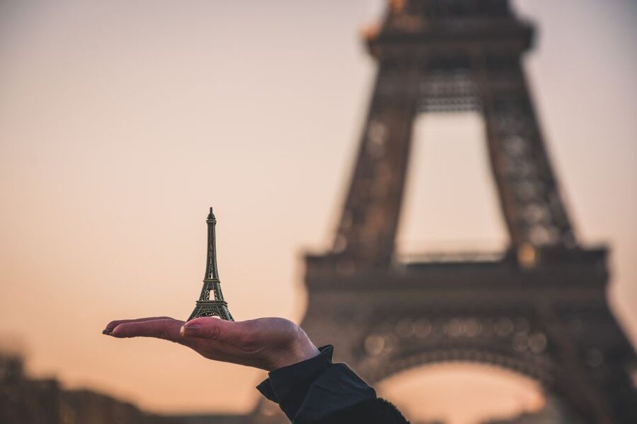 Paris: Access Eiffel Tower Summit or Second Level - Security, elevators, and the real meaning of access