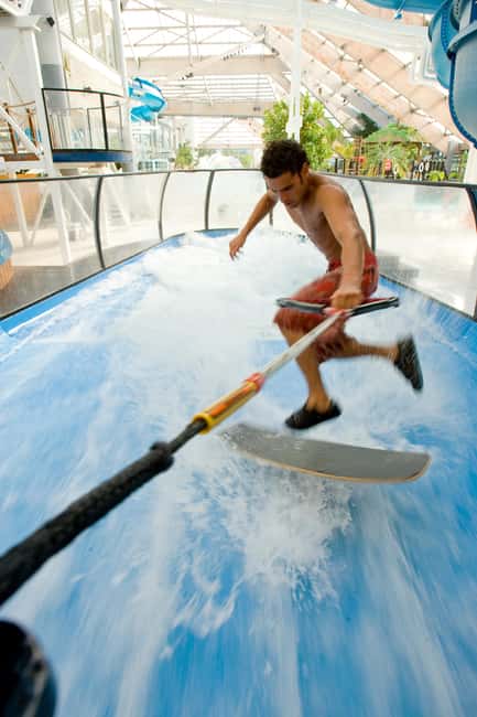 Paris: Aquaboulevard Water Park Entrance Ticket - The sandy beach and jacuzzis provide a needed pause