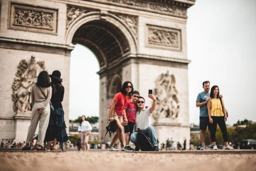 Paris: Arc de Triomphe Entry with Seine Cruise - Choosing the best time at the Arc