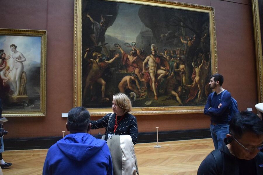 Paris: Best of the Louvre Guided Tour with Pre-booked Ticket - Two hours is a smart introduction, not a complete Louvre visit