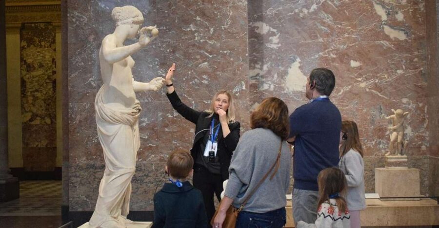 Paris: Best of the Louvre Guided Tour with Pre-booked Ticket - Venus de Milo and the power of Greek sculpture