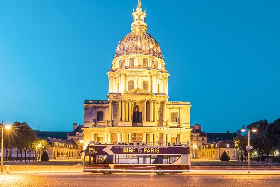 Paris: Big Bus Panoramic Night Tour by Open-Top Bus - Moulin Rouge and Montmartre after dark