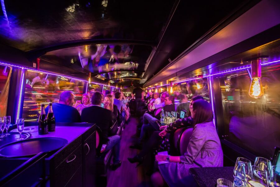 Paris: Bus Toqué Tour with 5-Course Dinner and Champagne - The five-course dinner while the city moves