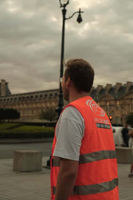 Paris By Night: 3-Hour Guided Bike Tour - Key points to know