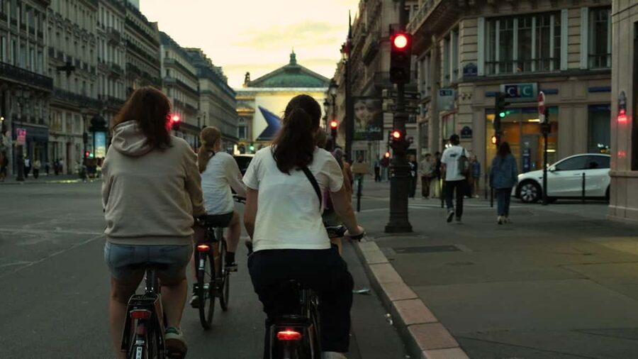 Paris By Night: 3-Hour Guided Bike Tour - Place de la Concorde and the grand Paris axis
