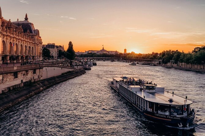 Paris Capitaine Fracasse 3 Course Seine River Dinner Cruise - Key points before you book