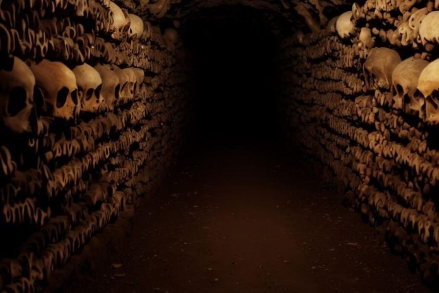 Paris: Catacombs, Audio Guide, and River Cruise Option - What the audio guides add