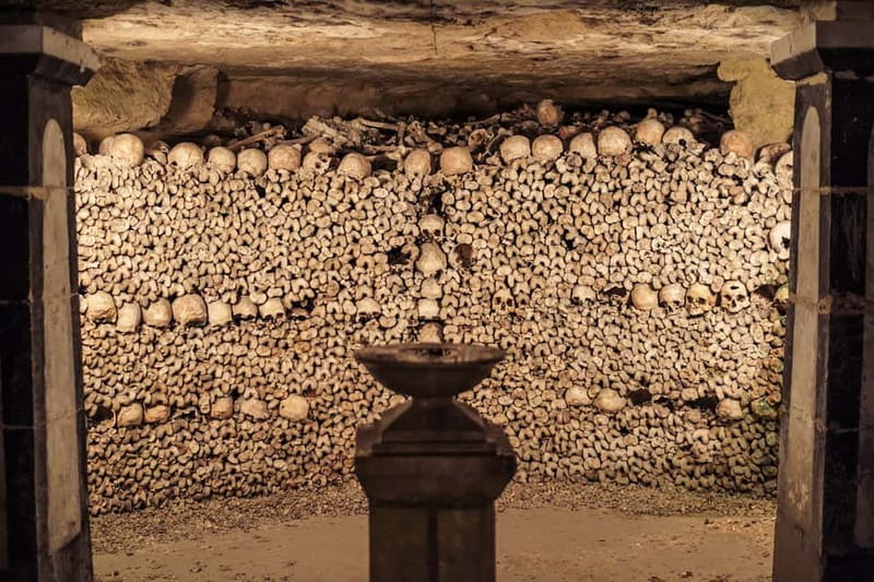 Paris: Catacombs Special Access Tour - Is $158 a fair price?