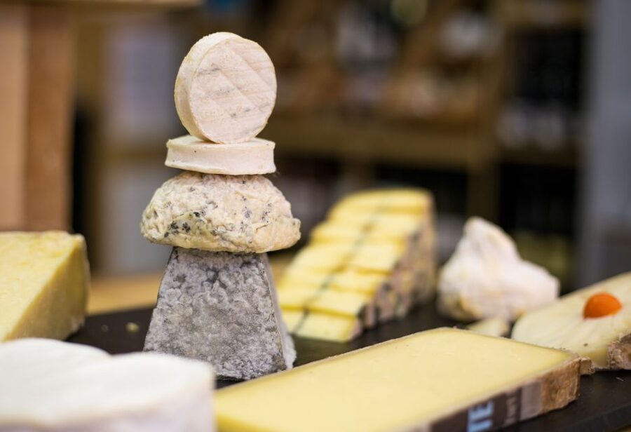 Paris: Cheese and Wine Class in a 17th Century Cellar - Entering the Living Cheese Museum on Île Saint-Louis