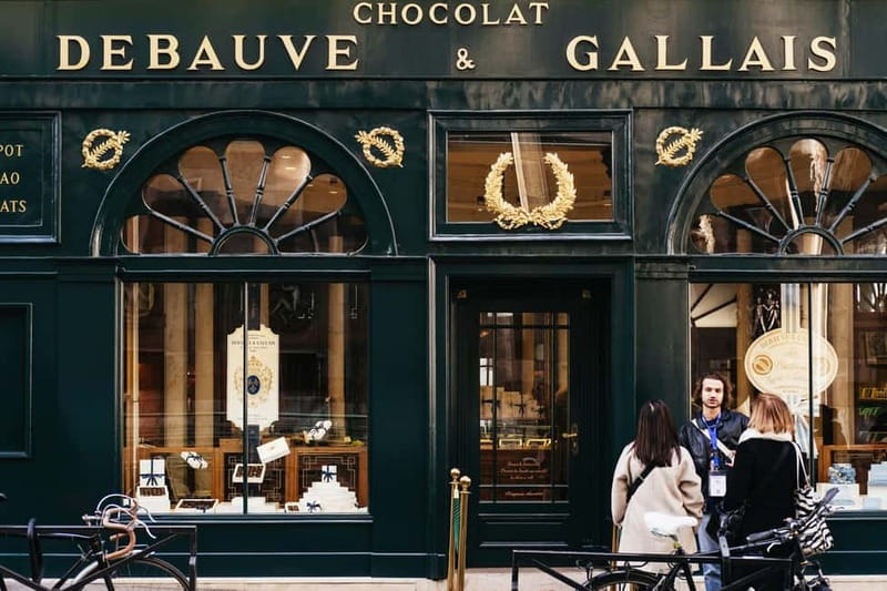 Paris: Chocolate & Patisserie Walking Tour with Tastings - What the walking pace feels like