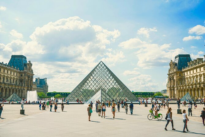 Paris City Center Free Walking Tour (Tip-Based) - Starting at Fontaine Saint-Michel